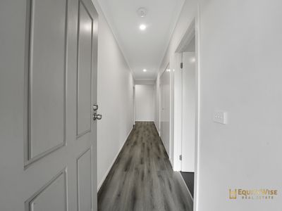 47 Surround Drive, Mambourin