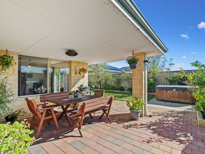 13 Sorrento Turn, Secret Harbour