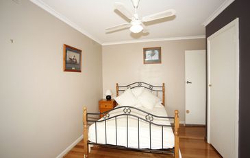 40 Railway Avenue, Beaconsfield