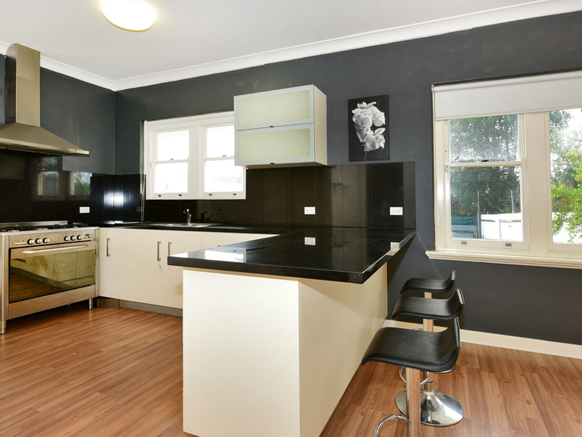 101 Gorge Road, Paradise