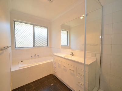 33 Norbury Way, Langford