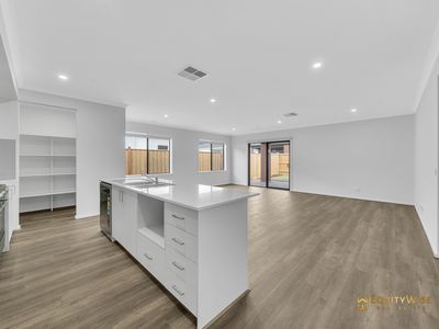 29 Rangeland Street, Mambourin
