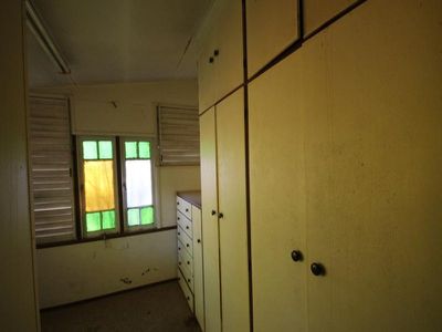 20 Felix Street, Grand Secret