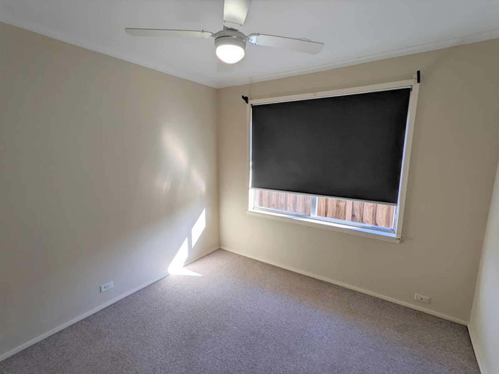 8 Vega Court, Newcomb