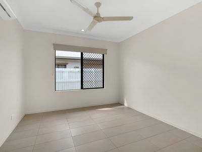 12 Sandridge Way, Smithfield