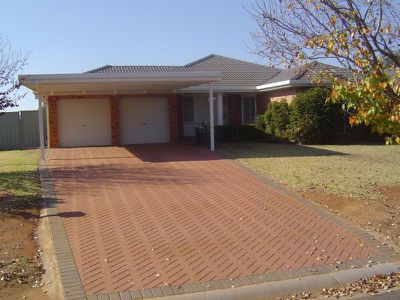 6 Barwon Way, Dubbo