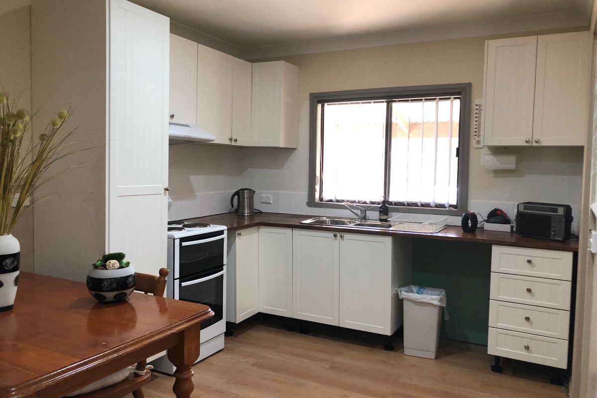 24 Crichton Street, Avenel