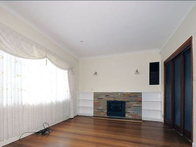 17 Willow Avenue, Glen Waverley