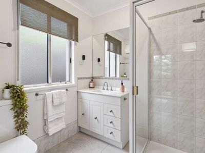 12 Bianco Ct, Langwarrin