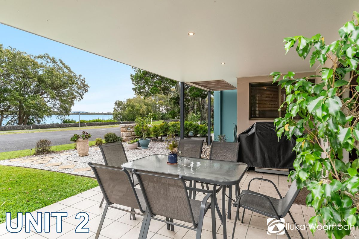 1 & 2 / 38 Marandowie Drive, Iluka
