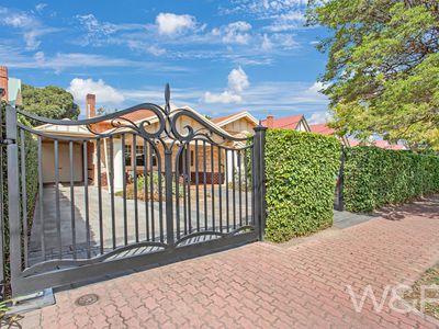 16 Fortrose Street, Glenelg East