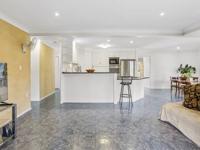 4 Paten Close, Birkdale