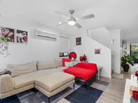 3 / 74 Universal Street, Pacific Pines