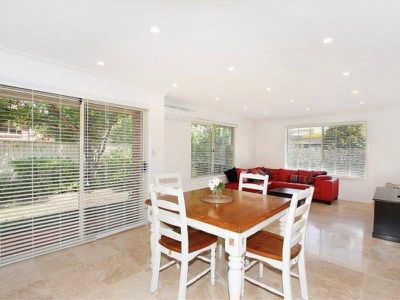 8 Loyalty Road, North Rocks