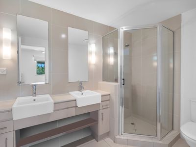 247 / 12 Gregory Street, Westcourt