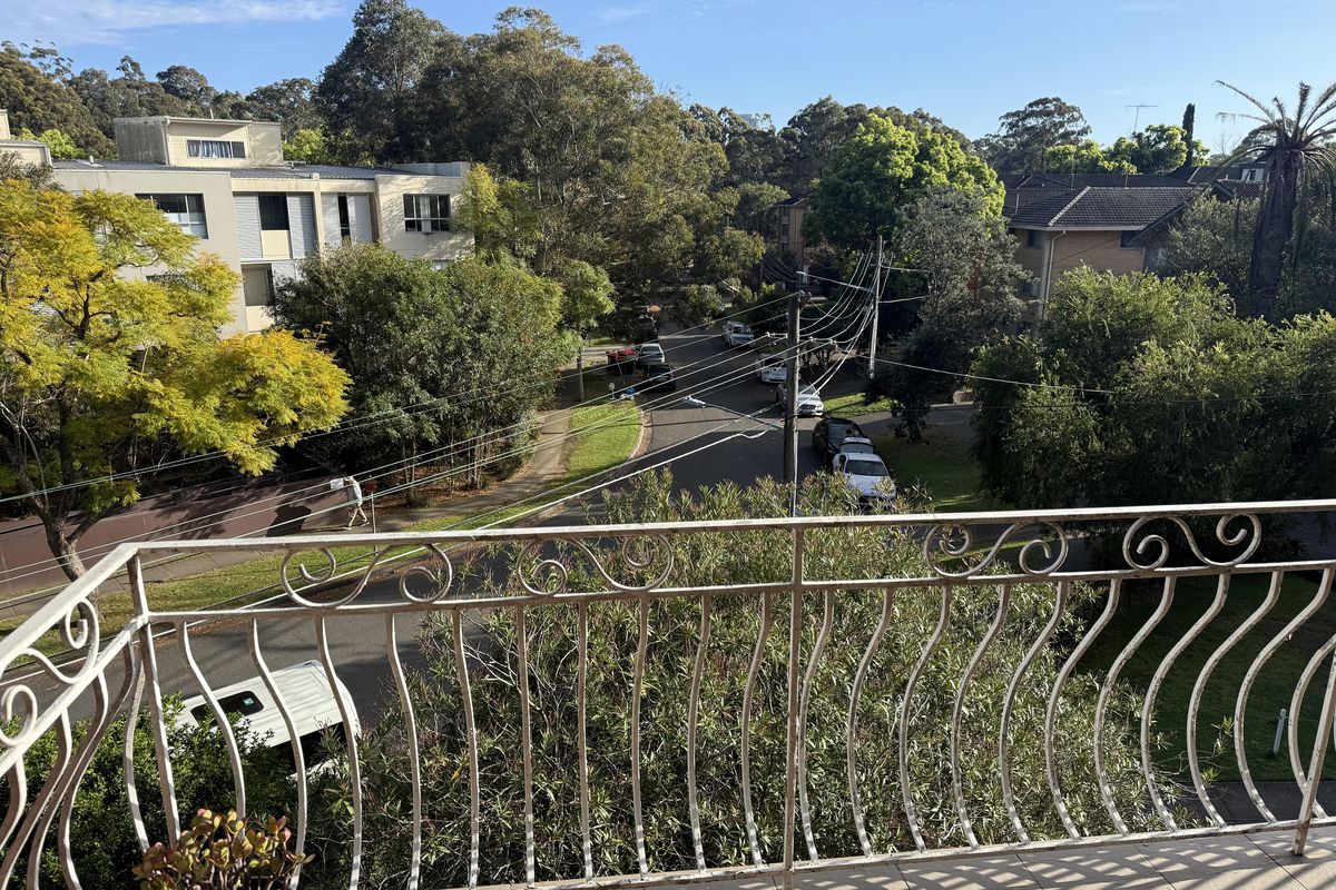 9/1 Ball Avenue, Eastwood