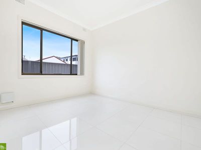 8 / 8 Miller Street, Coniston