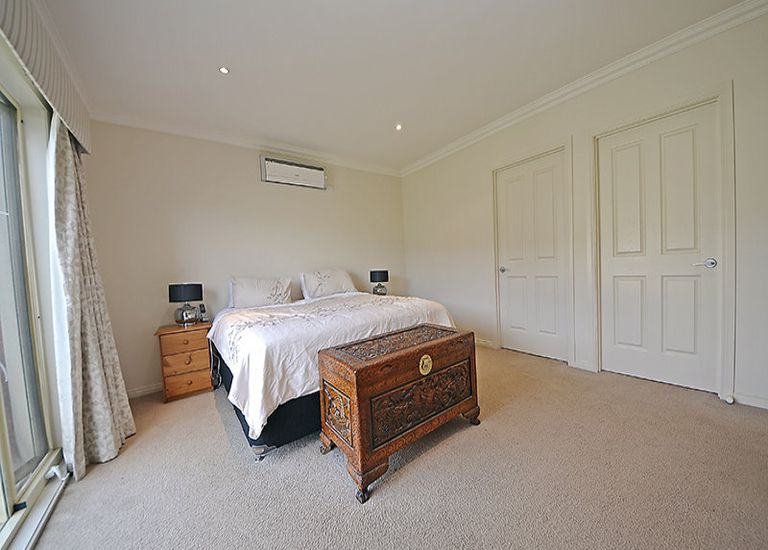 3 Sanford Court, Portland