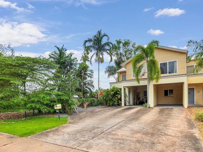 2 / 118 Woodlake Boulevard, Durack