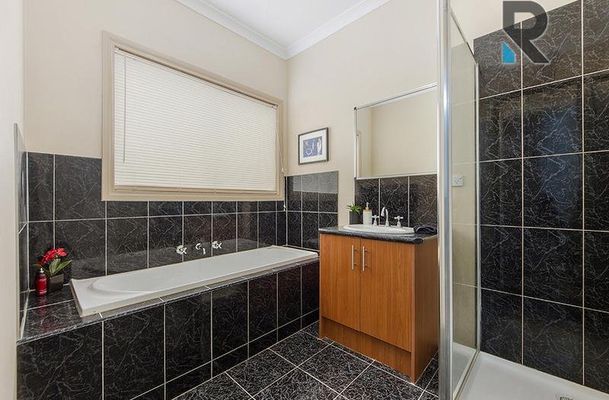 130 Malcolm Creek Parade, Craigieburn
