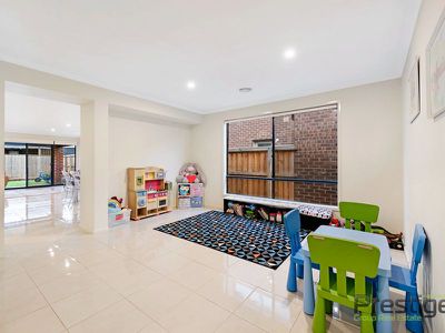 21 Dutch Avenue, Manor Lakes