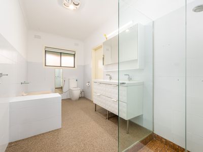 22 Meaklim Street, Shepparton