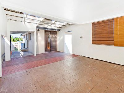 18 Rowley Avenue, Mount Warrigal