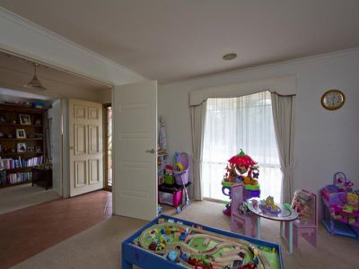 12 Parkway Drive, Strathfieldsaye