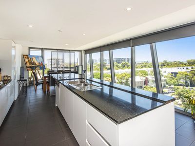 608 / 96 Bow River, Burswood