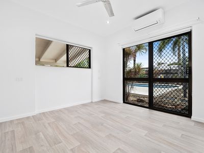 6 Walnut Street, Holloways Beach