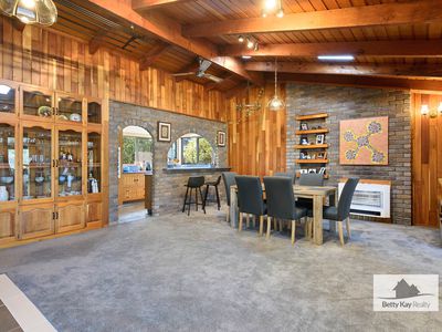 609 Mengha Road, Forest