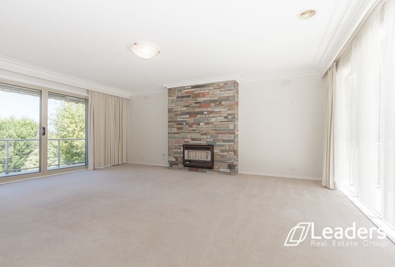 10 BRAZILIA DRIVE, Glen Waverley