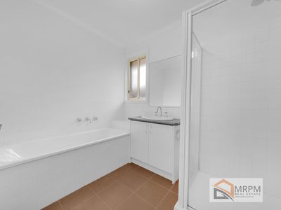 4 Lucy Close, Tarneit