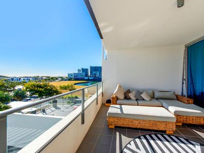 211 / 2 East Quay Drive, Biggera Waters