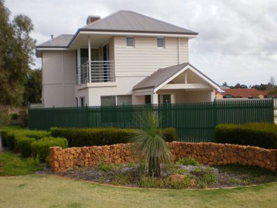 2 / 11 Aquaviva, South Guildford