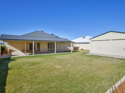 2 Matthews Way, Somerville