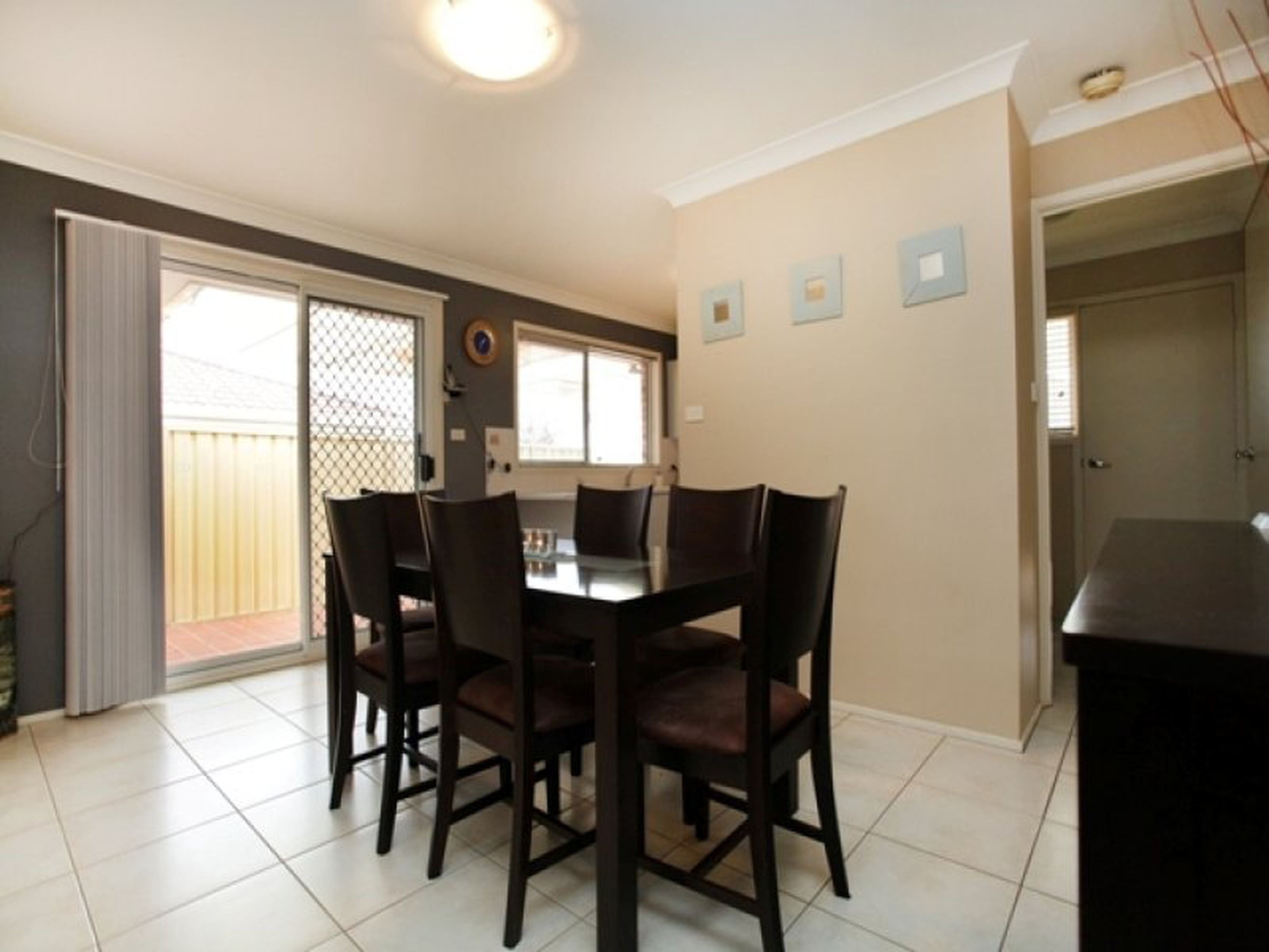 3 Bruckner Place, CLAREMONT MEADOWS