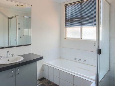 20 Warman Avenue, Newman