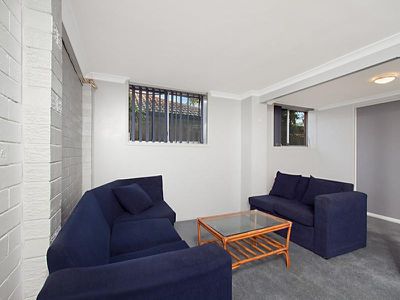 16 Donna Avenue, Rochedale South