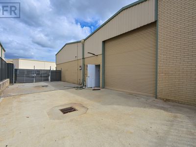 1 / 4 Pusey Road, Cockburn Central
