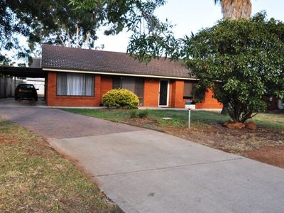 22 Potter Close, Dubbo