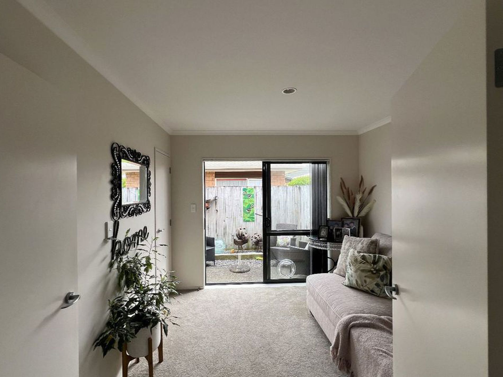 4 / 9 Fuller Close, Levin