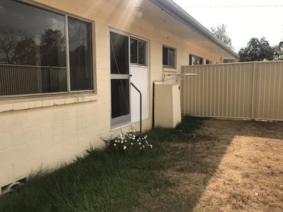 2 / 8 Alfred Street, Nanango