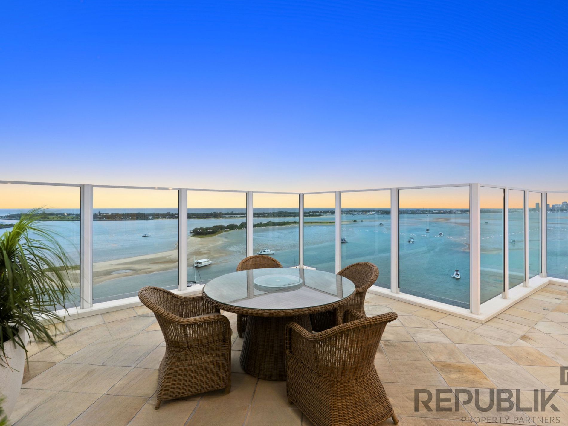 123 / 326 Marine Parade, Labrador