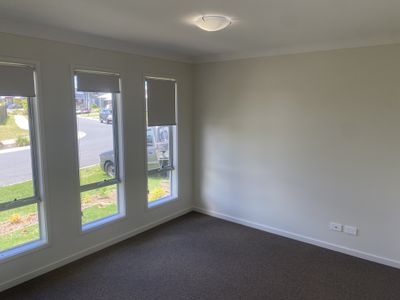 49 Highgate Drive, Flagstone