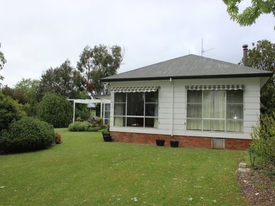 1003 Shumakers Lane, Triangle Flat