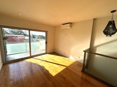 200 Como Parade East, Parkdale