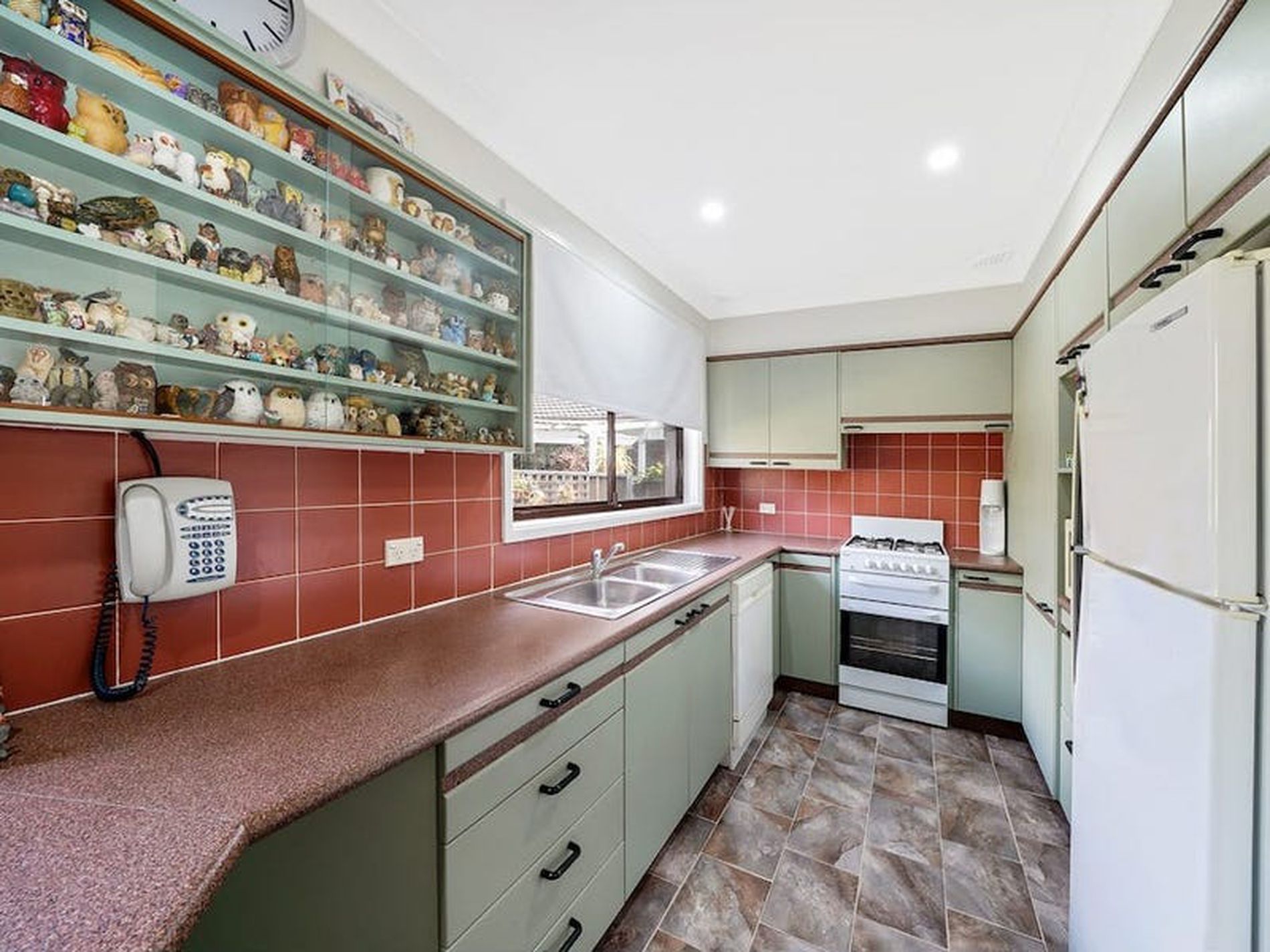 9 Dredge Avenue, Moorebank