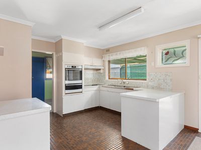 27 Redbank Road, Seymour