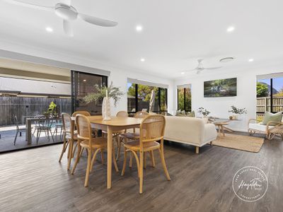 41 Ngungun Crescent, Glass House Mountains